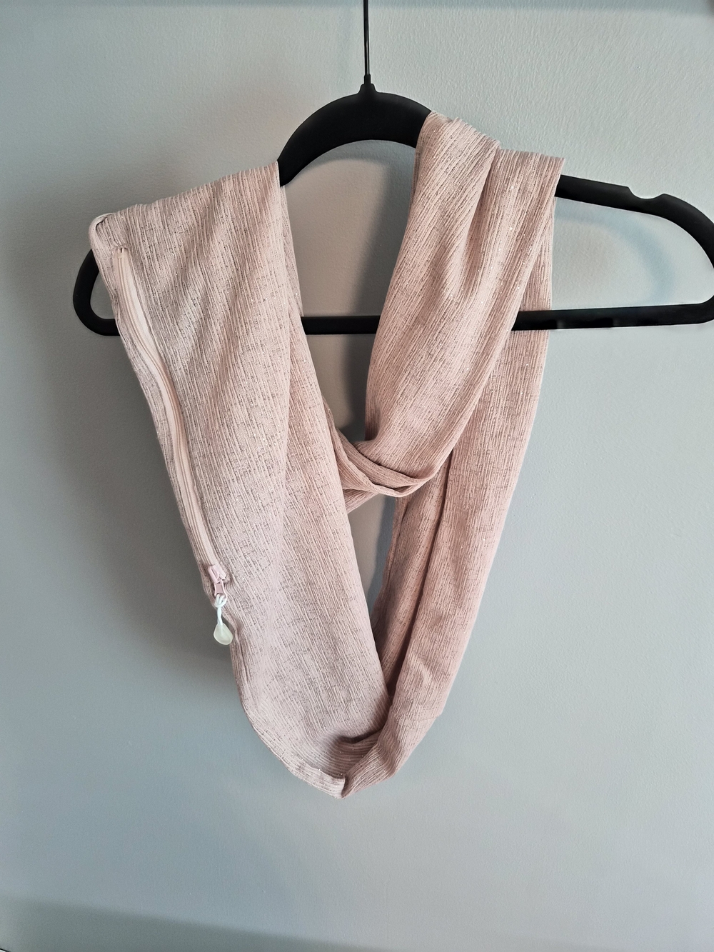 Light Pink Infinity Scarf with Zipper Pocket - SHOLDIT